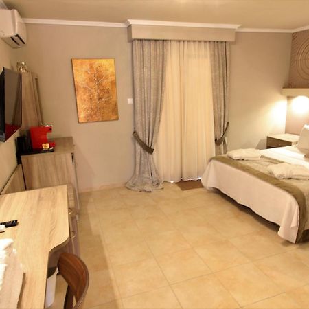 Hotel Mallas Nea Kallikrateia Zewnętrze zdjęcie